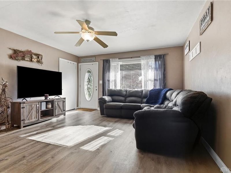 2141 W Mile Road, Springfield, OH 45503 Photo 6