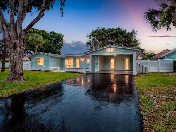690 SE 5th Court, Pompano Beach, FL 33060