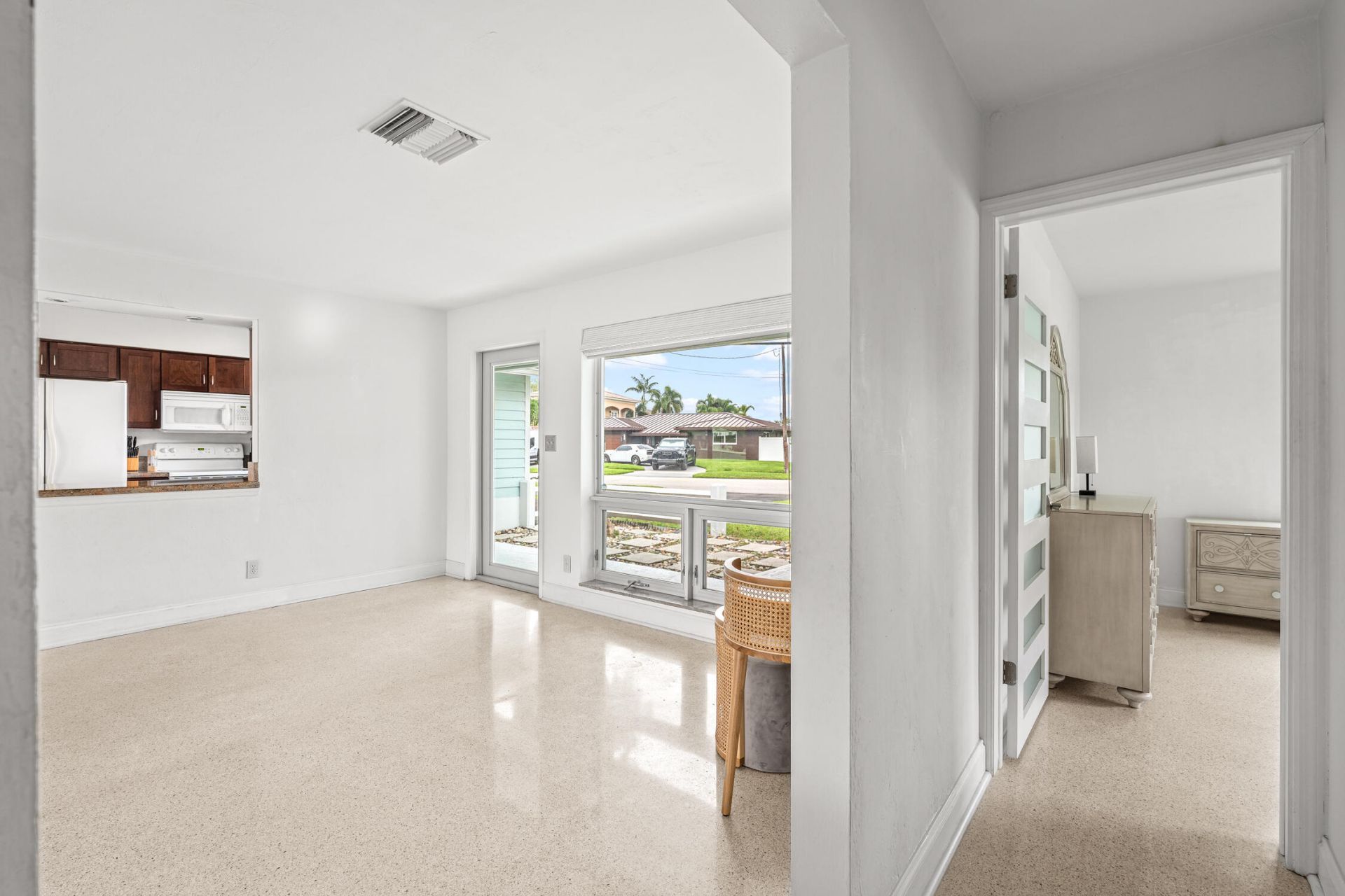 690 SE 5th Court, Pompano Beach, FL 33060 Photo