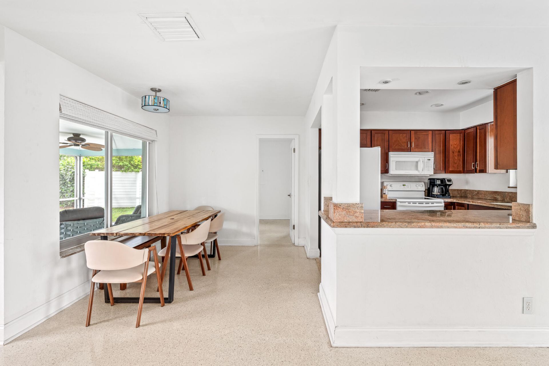 690 SE 5th Court, Pompano Beach, FL 33060 Photo