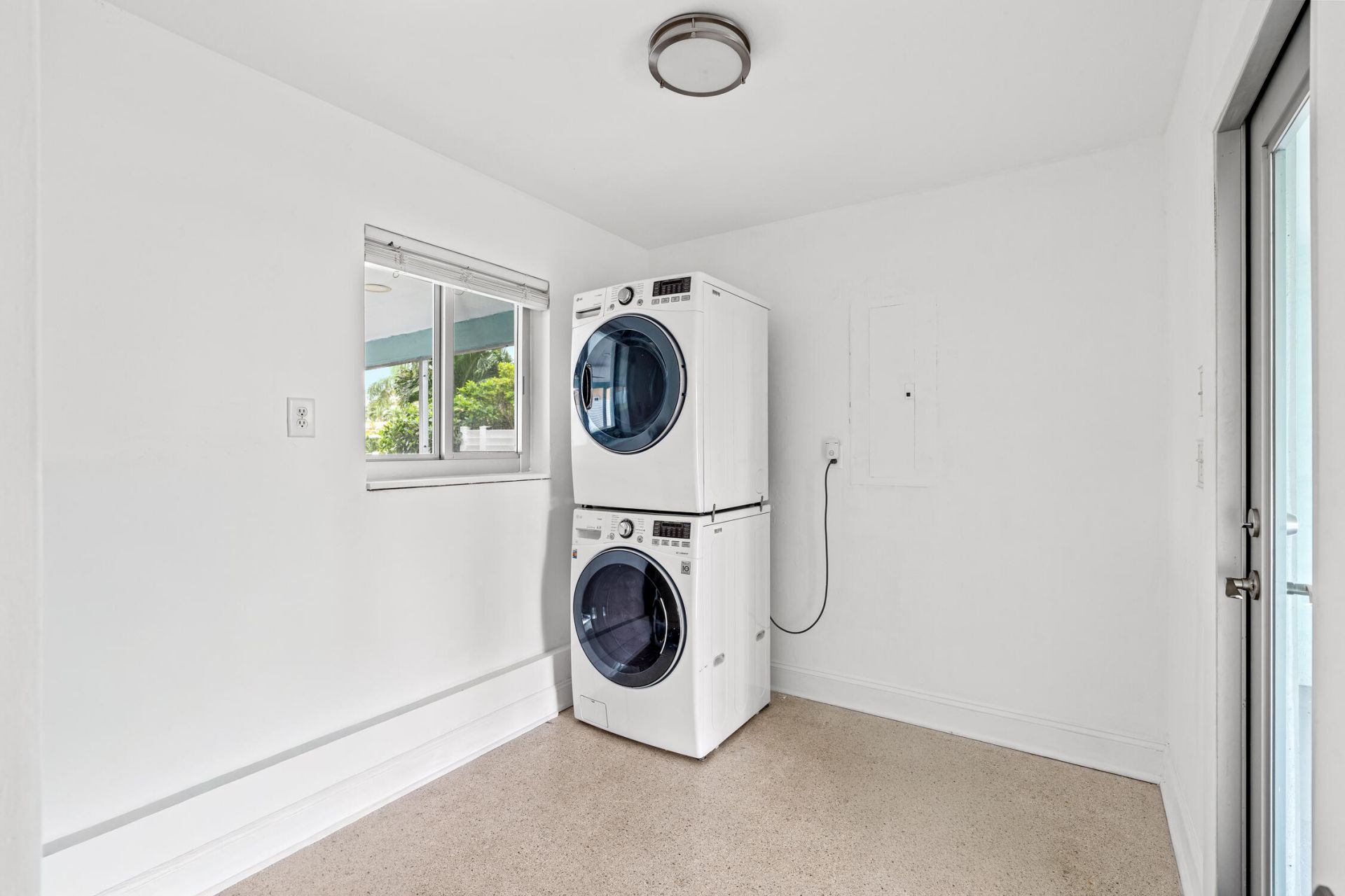 690 SE 5th Court, Pompano Beach, FL 33060 Photo