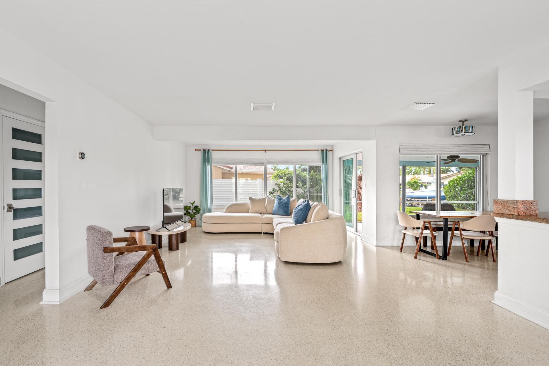 690 SE 5th Court, Pompano Beach, FL 33060 Photo