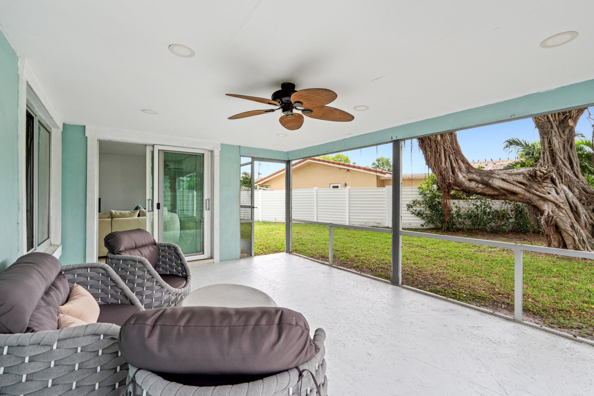 690 SE 5th Court, Pompano Beach, FL 33060 Photo