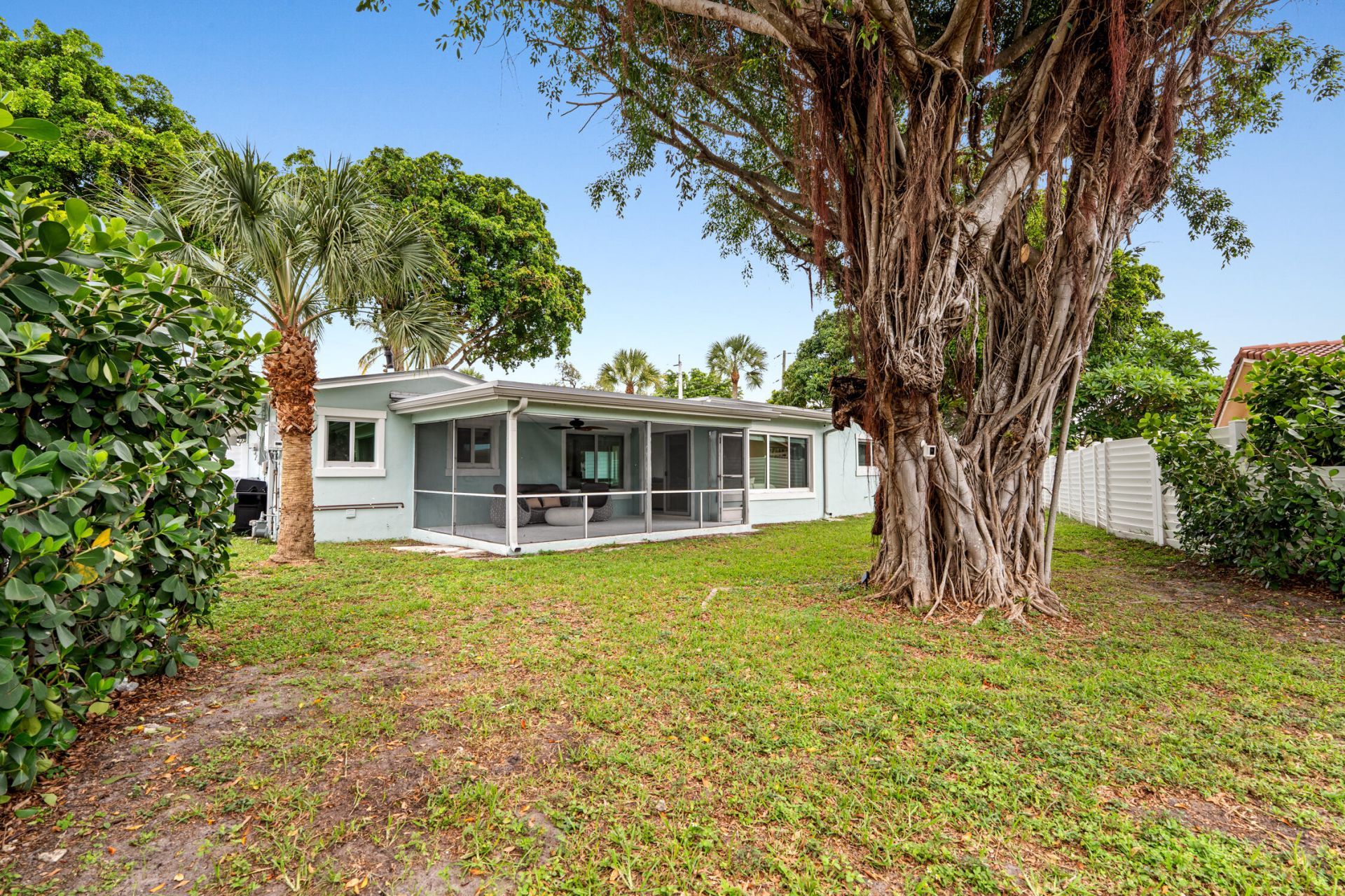 690 SE 5th Court, Pompano Beach, FL 33060 Photo
