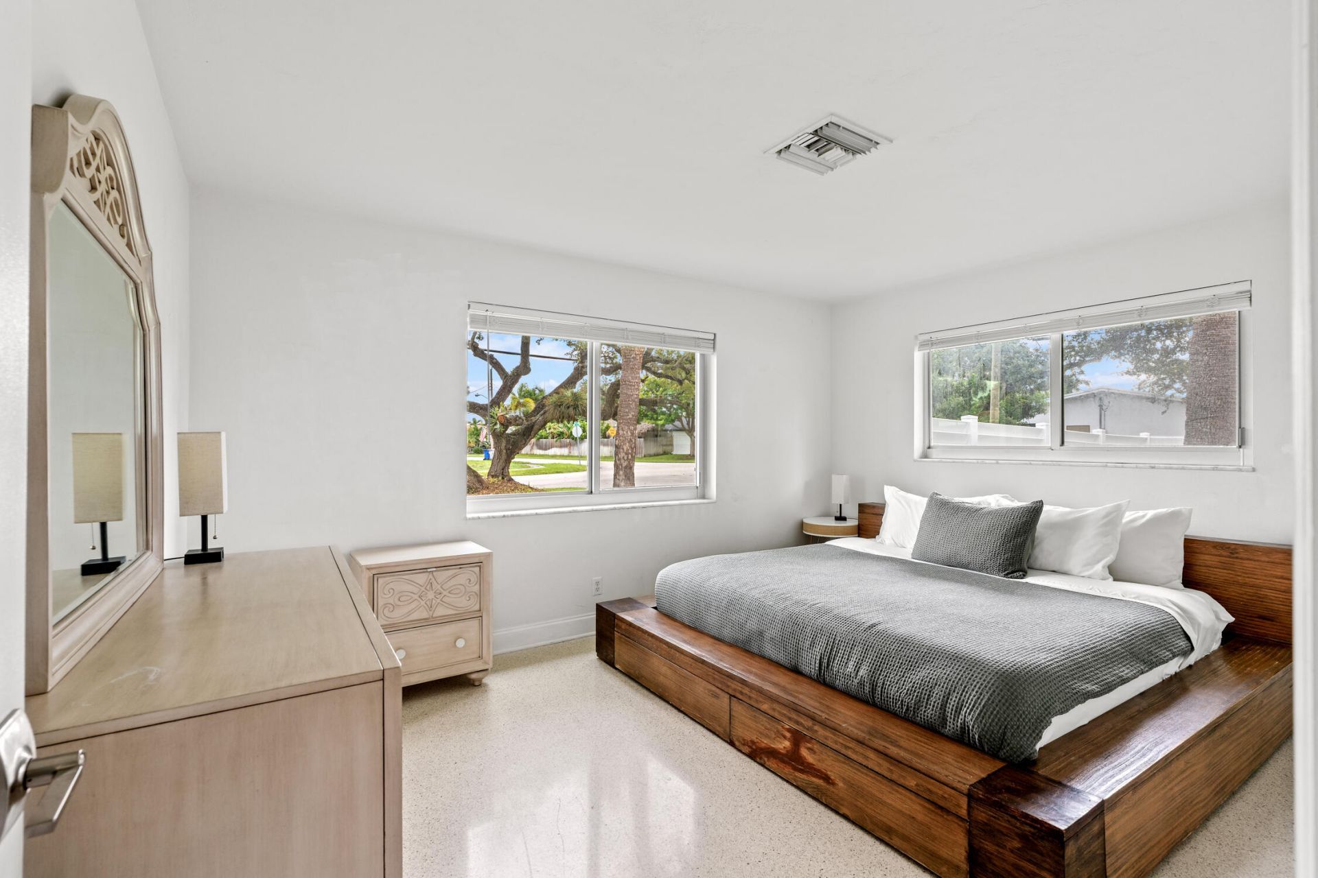 690 SE 5th Court, Pompano Beach, FL 33060 Photo