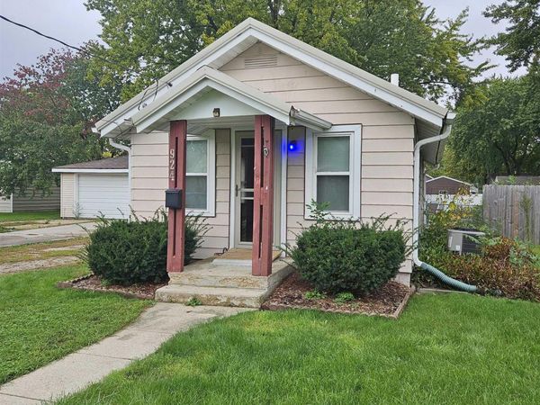924 N Polk Avenue, Mason City, IA 50401