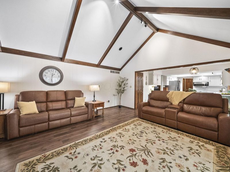 6233 Brooksong Circle, Blacklick, OH 43004 Photo 12
