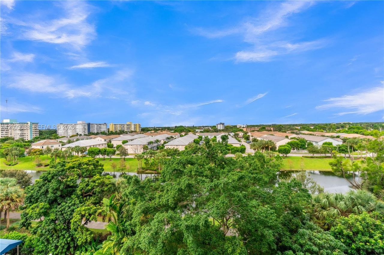 3850 Washington St , Unit 704, Hollywood, FL 33021 Photo
