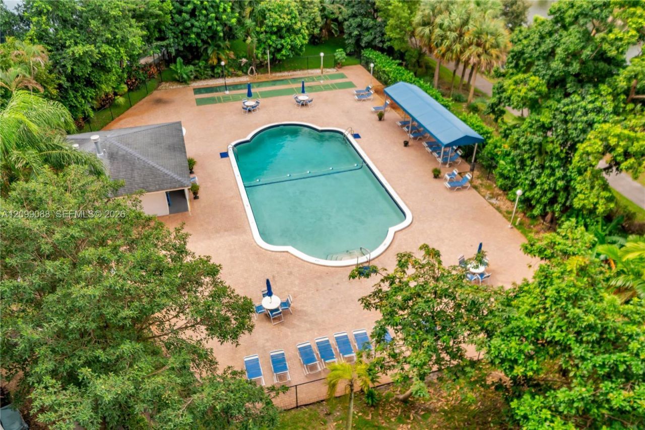3850 Washington St , Unit 704, Hollywood, FL 33021 Photo