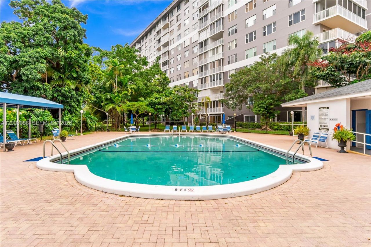 3850 Washington St , Unit 704, Hollywood, FL 33021 Photo