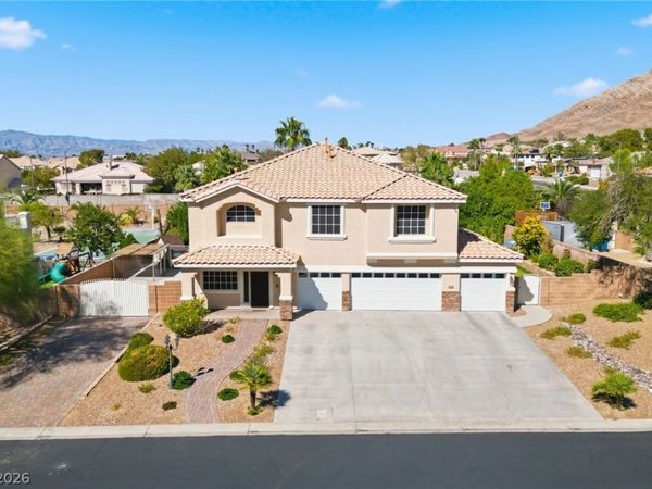 6926 Adobe Villa Avenue , Las Vegas, NV 89142
