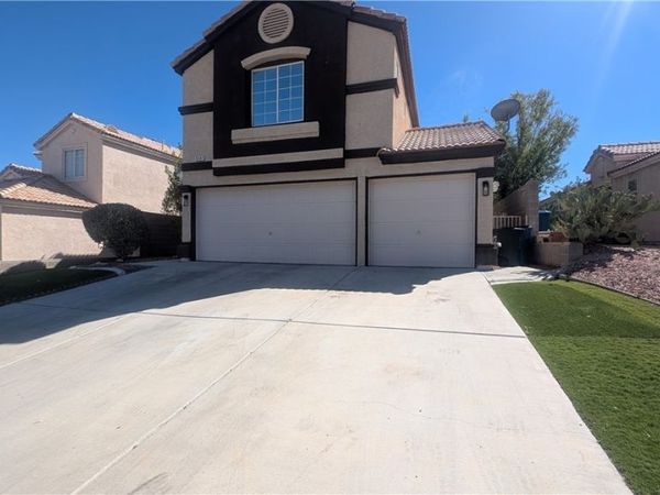 9341 Jumpin Juniper Avenue , Las Vegas, NV 89129