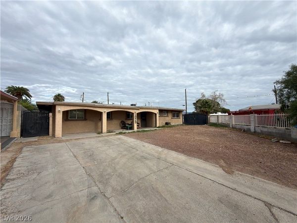 1025 Villa Circle, Las Vegas, NV 89108