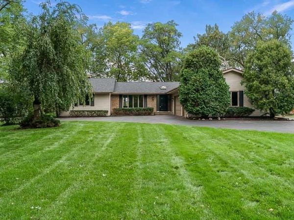 11528 Tanawingo Trail , Roscoe, IL 61073