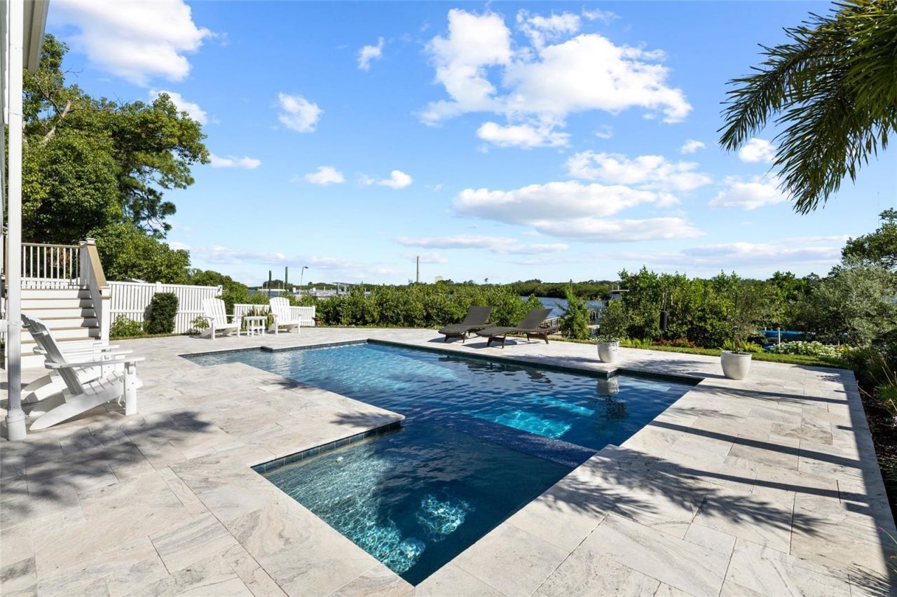 1512 Riverside Drive, Tarpon Springs, FL 34689 Photo