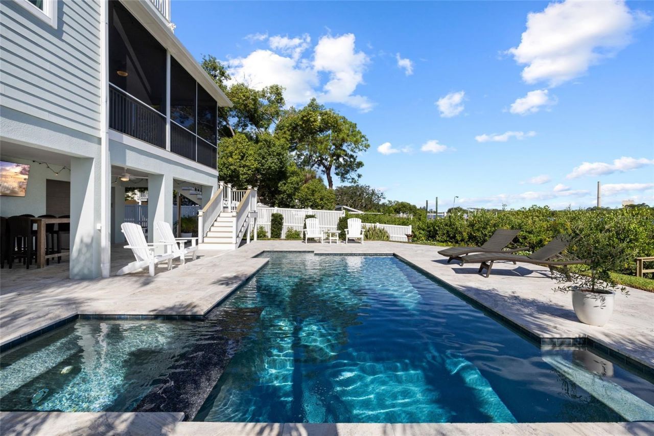 1512 Riverside Drive, Tarpon Springs, FL 34689 Photo