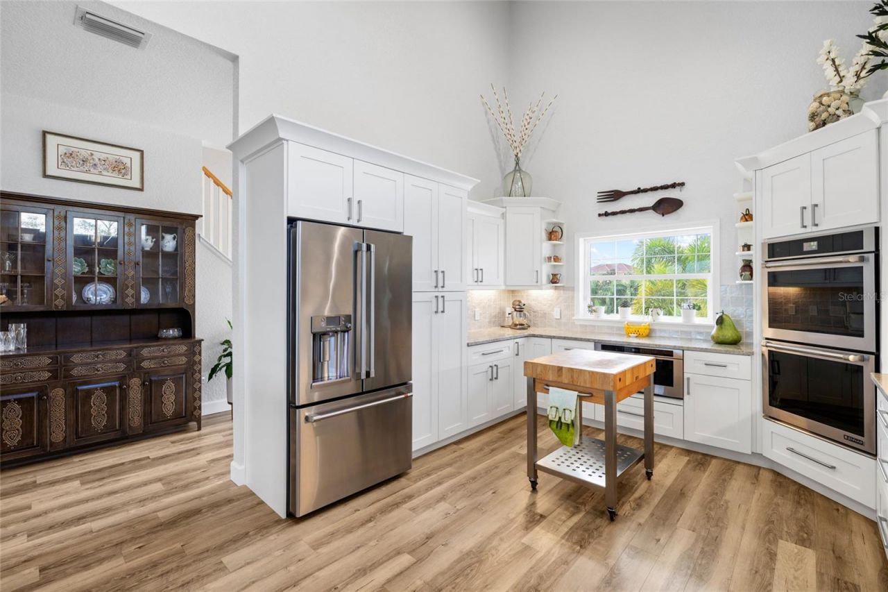 1512 Riverside Drive, Tarpon Springs, FL 34689 Photo