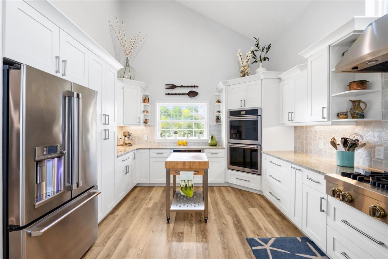 1512 Riverside Drive, Tarpon Springs, FL 34689 Photo