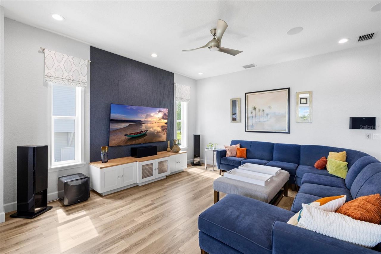 1512 Riverside Drive, Tarpon Springs, FL 34689 Photo