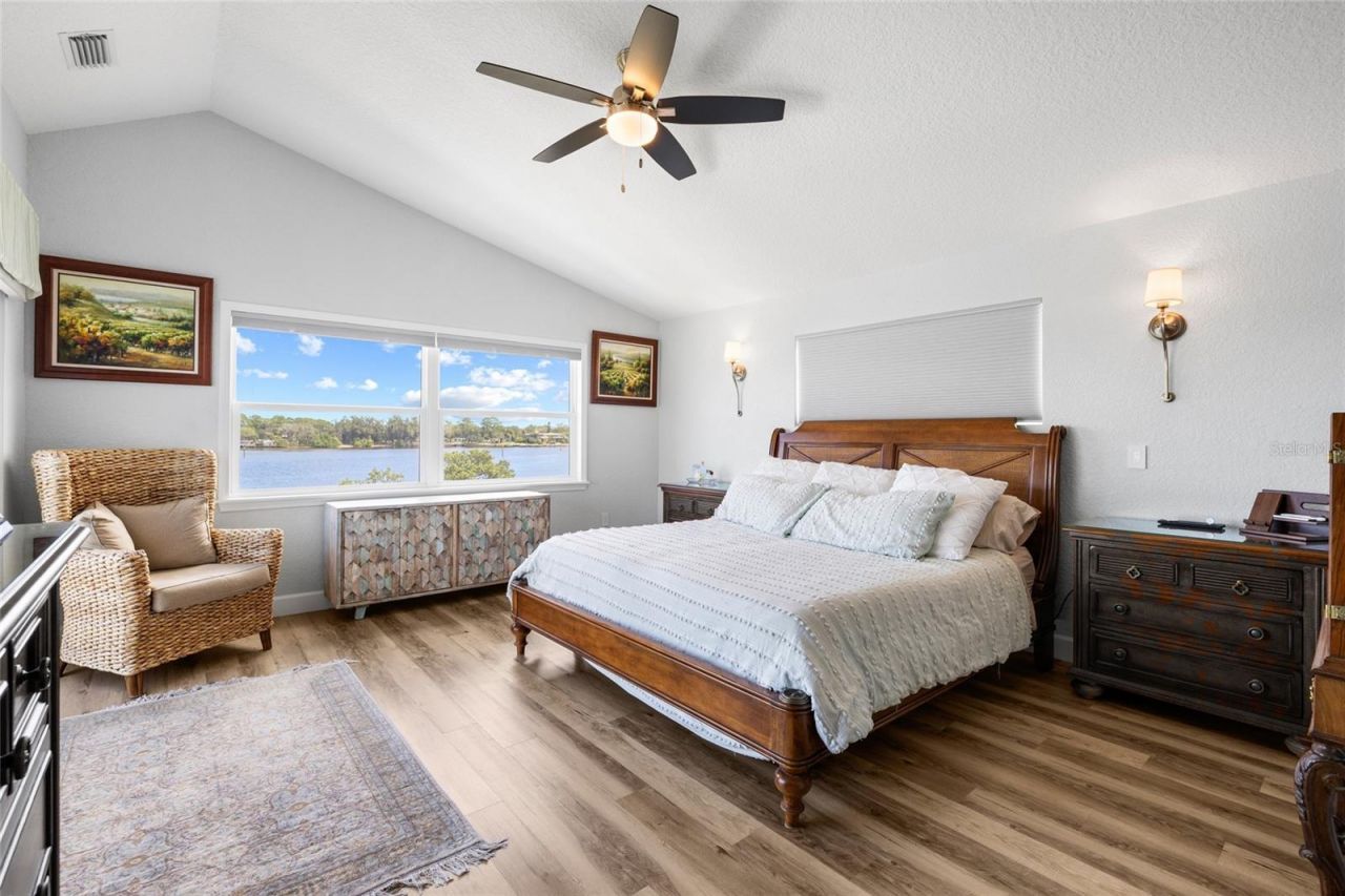 1512 Riverside Drive, Tarpon Springs, FL 34689 Photo