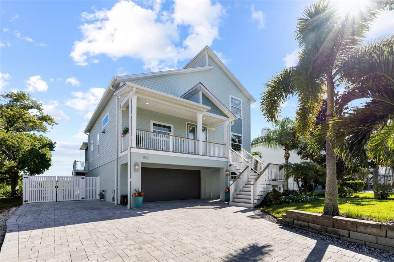 1512 Riverside Drive, Tarpon Springs, FL 34689 Photo