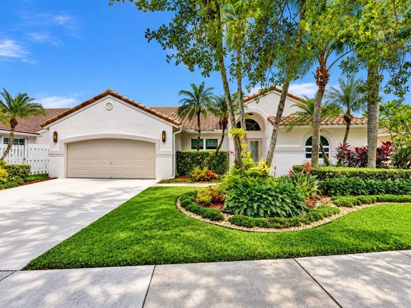 788 LAKE Boulevard, Weston, FL 33326