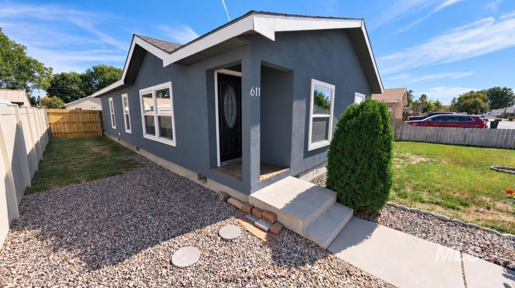 611 Conant Ave, Burley, ID 83318 Main Photo