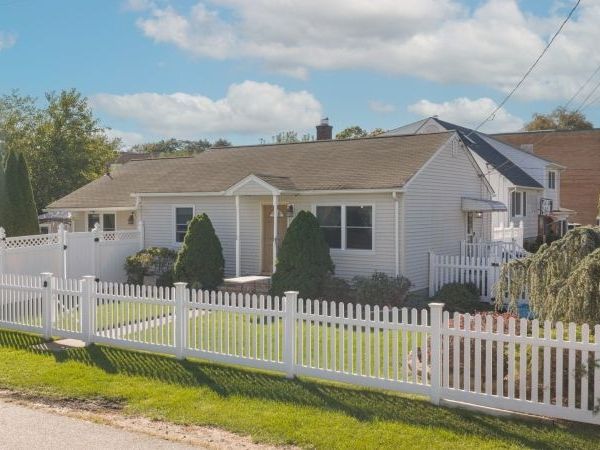 3 6Th Ave, Wanaque, NJ 07420