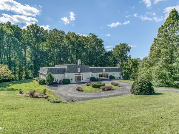 129 Ridgemont Road, Johnson City, TN 37601