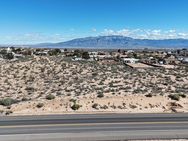 212 & 216 Rainbow Boulevard NE, Rio Rancho, NM 87124
