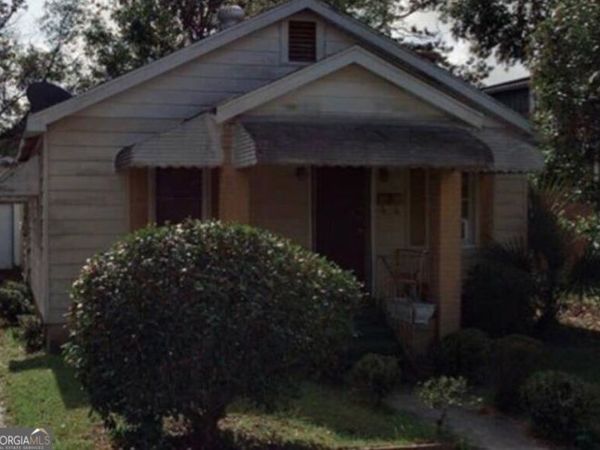 605 E 35th Street, Savannah, GA 31401