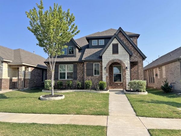 1117 Milfoil Drive, Justin, TX 76247