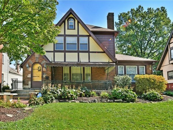 360 Fairmount Avenue NE, Warren, OH 44483