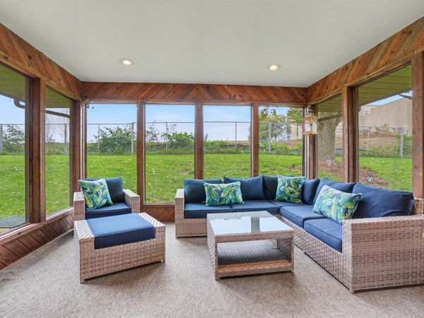 2305 Buckskin Circle, Dubuque, IA 52001