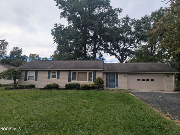 1922 Jo Jean Road , Lima, OH 45806