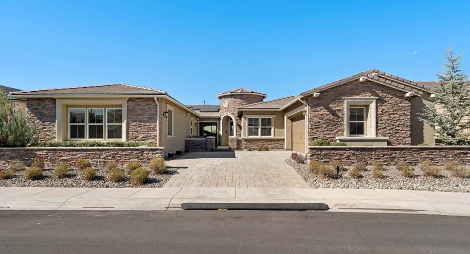 9509 Copper Sky Drive, Reno, NV 89521 Photo