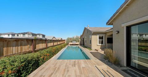 9509 Copper Sky Drive, Reno, NV 89521 Photo