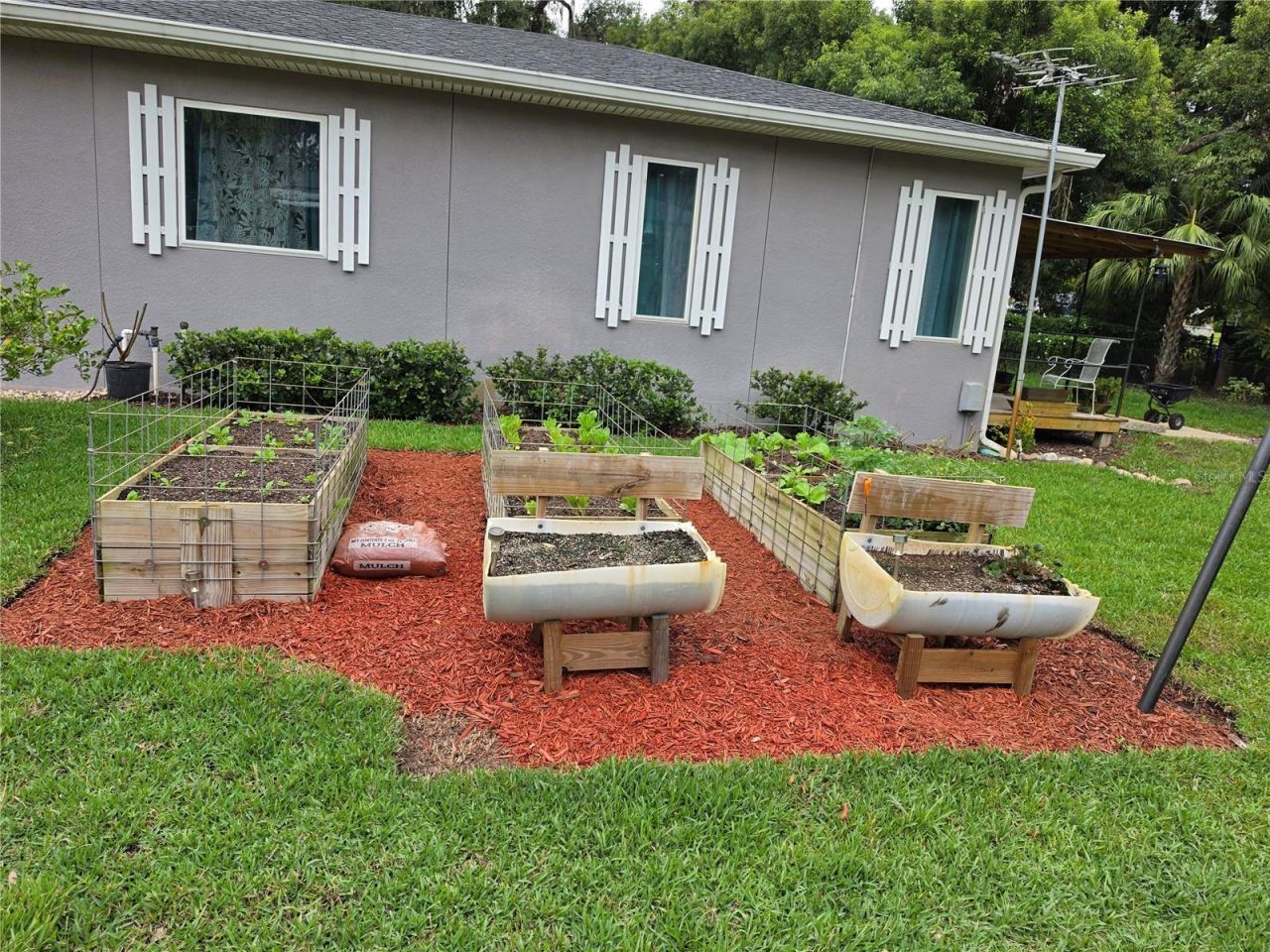 390 Henderson Avenue , Seffner, FL 33584 Photo