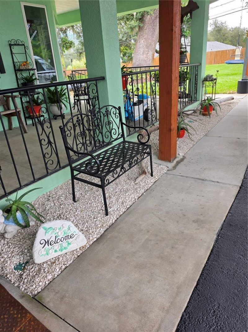 390 Henderson Avenue , Seffner, FL 33584 Photo