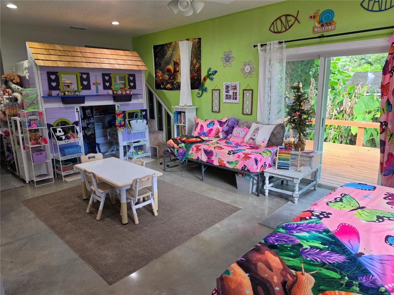 390 Henderson Avenue , Seffner, FL 33584 Photo
