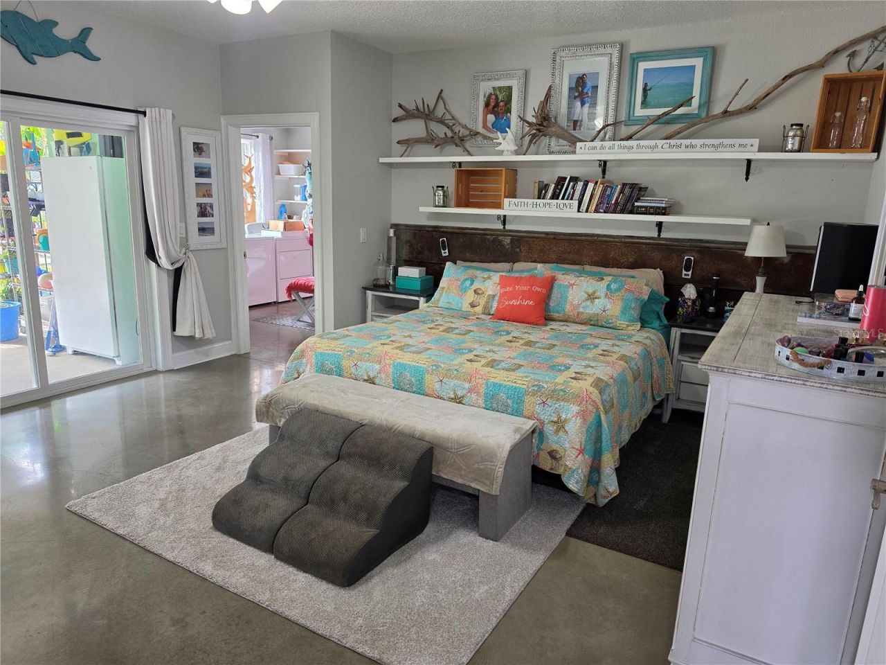 390 Henderson Avenue , Seffner, FL 33584 Photo