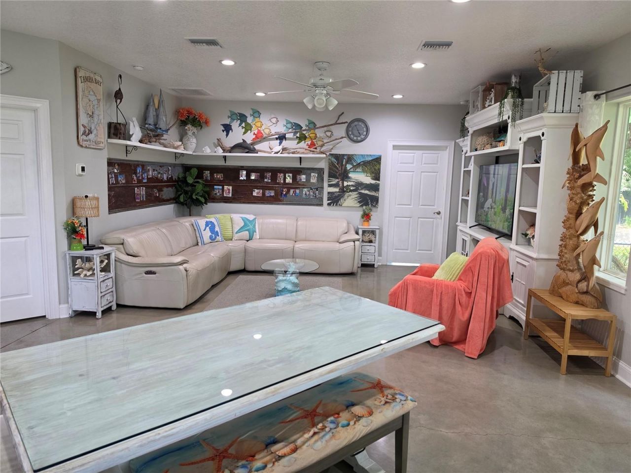 390 Henderson Avenue , Seffner, FL 33584 Photo