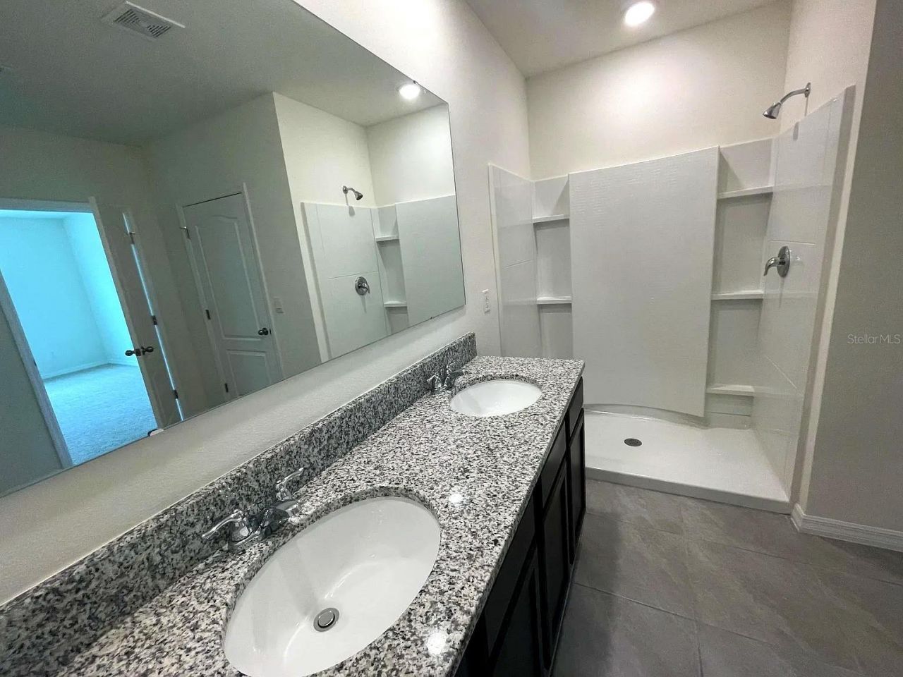 2030 Maple Ridge Drive , Zellwood, FL 32798 Photo