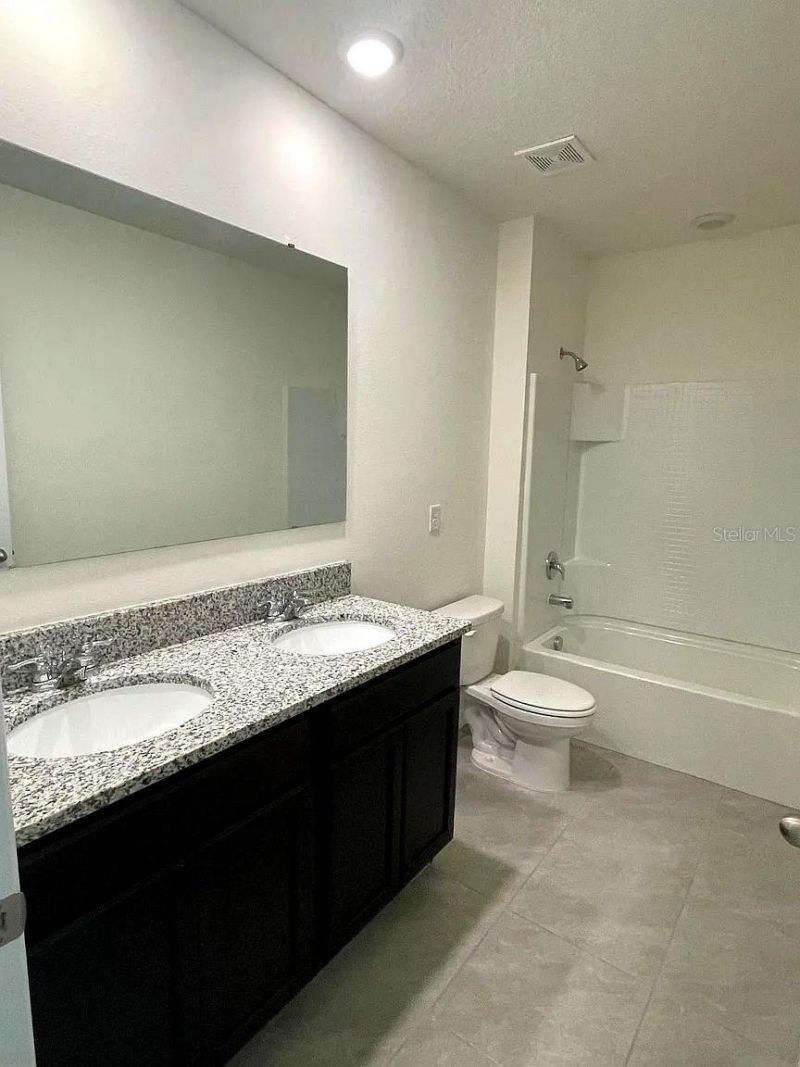2030 Maple Ridge Drive , Zellwood, FL 32798 Photo