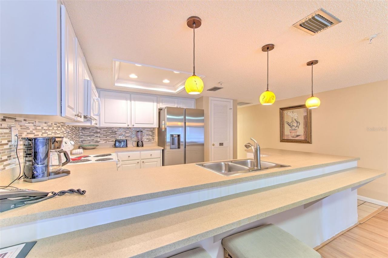 17200 Gulf Boulevard , Unit 408, North Redington Beach, FL 33708 Photo