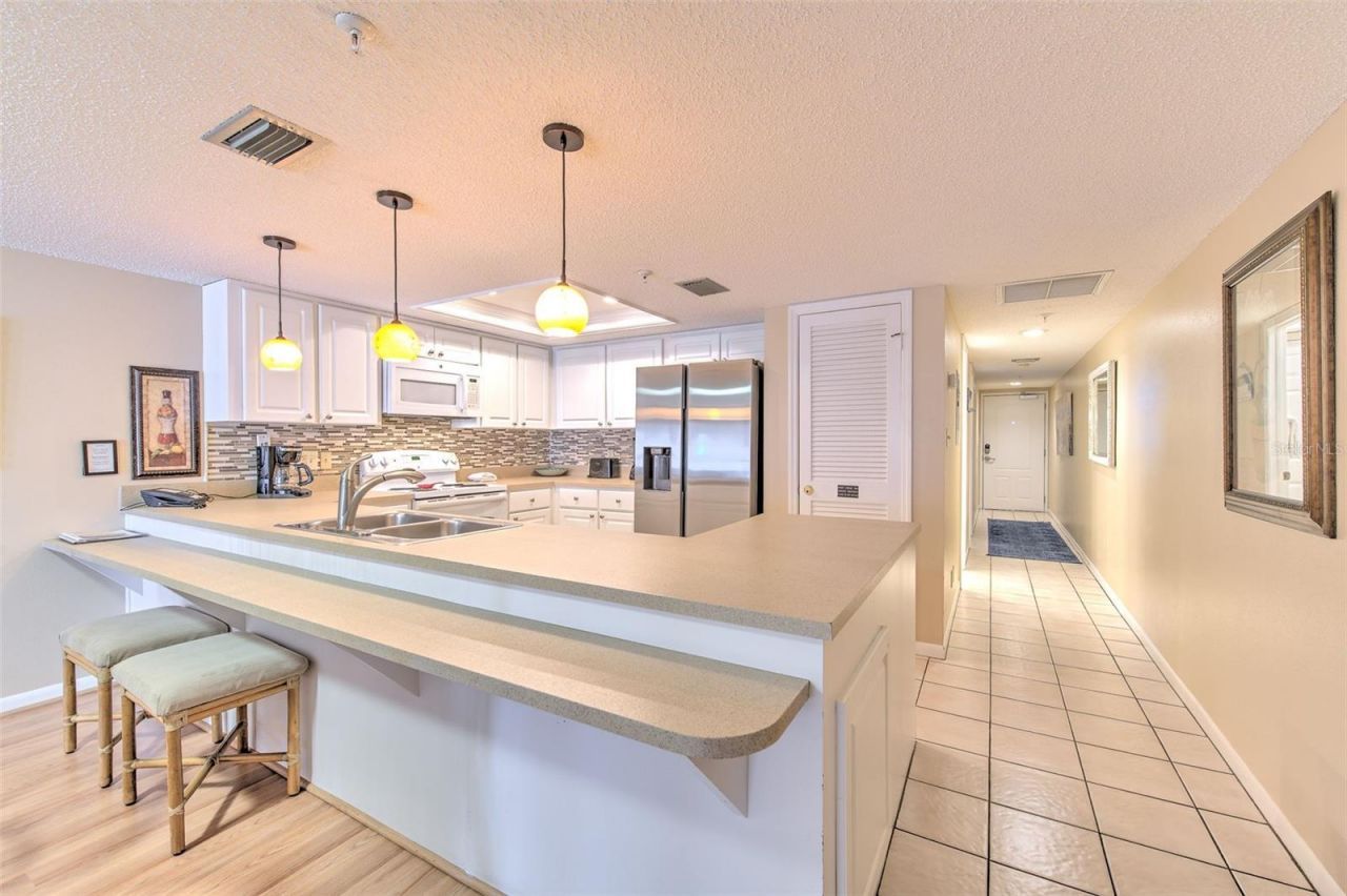 17200 Gulf Boulevard , Unit 408, North Redington Beach, FL 33708 Photo