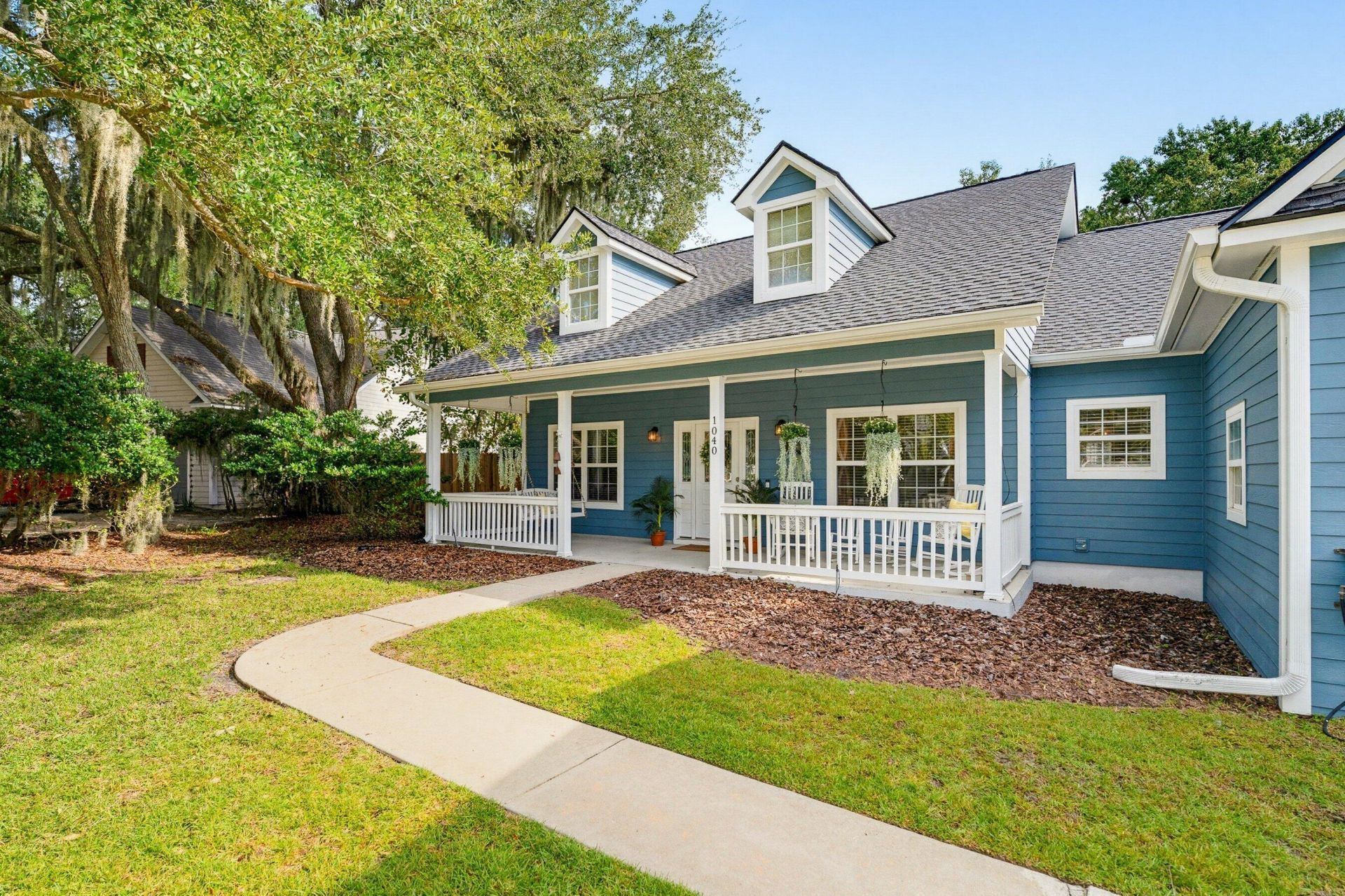 1040 Otter Circle Photo 3