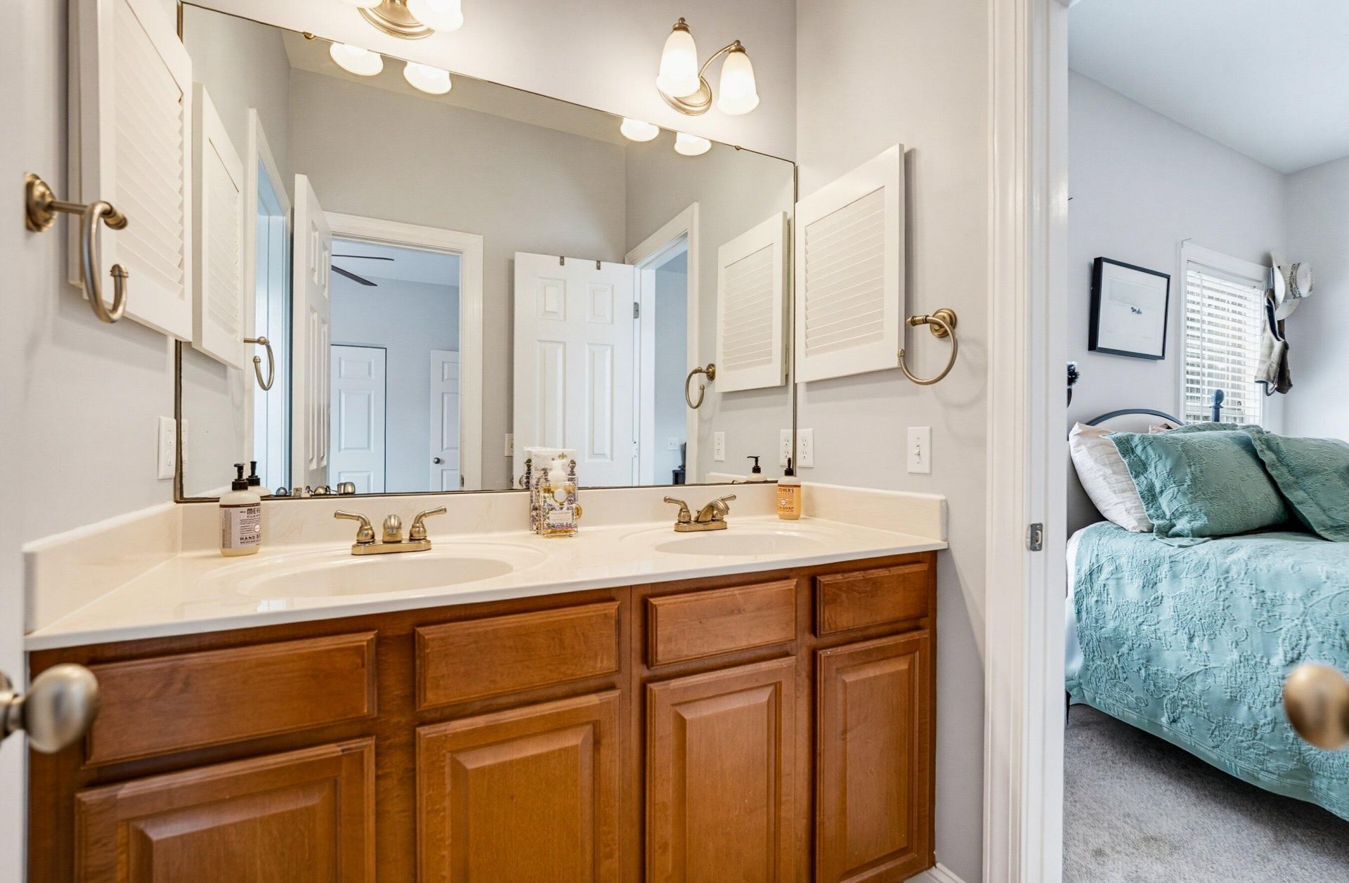 1040 Otter Circle Photo 33