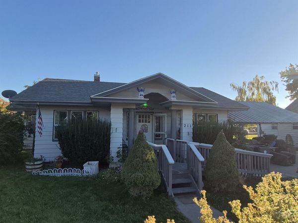 211 Center St E, Kimberly, ID 83341