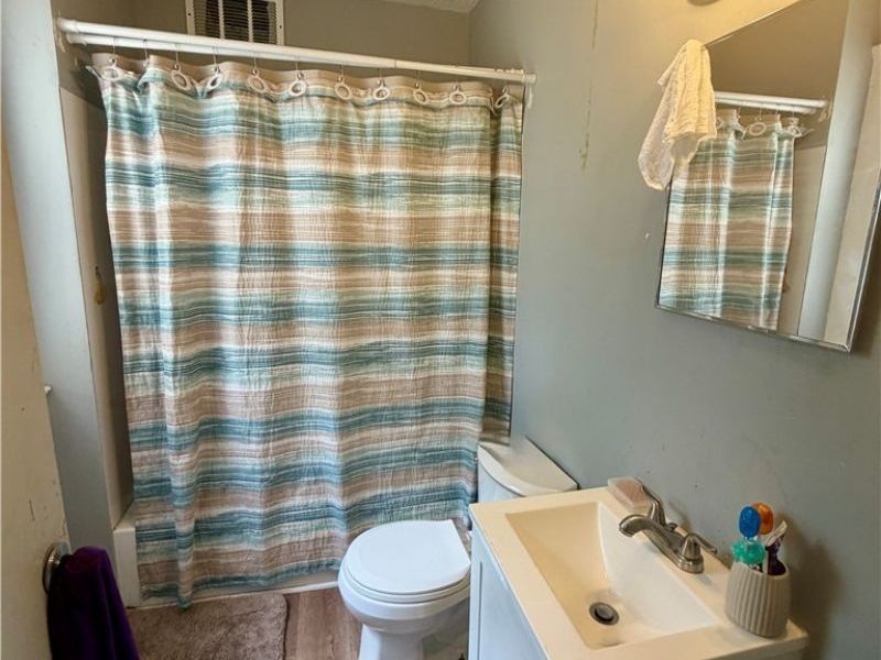 826 Wayside Road, Cleveland, OH 44110 Photo 8